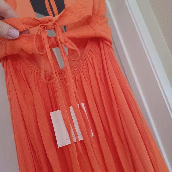 Superdown Ariana Tangerine Halter Maxi Dress XS NWT - Picture 11 of 15